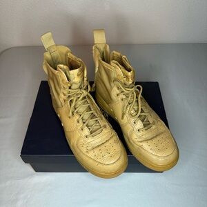Woman’s SF Air Force 1 Mid ‘Element Gold’ size 9